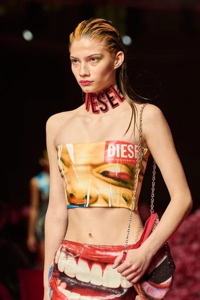 Look 92